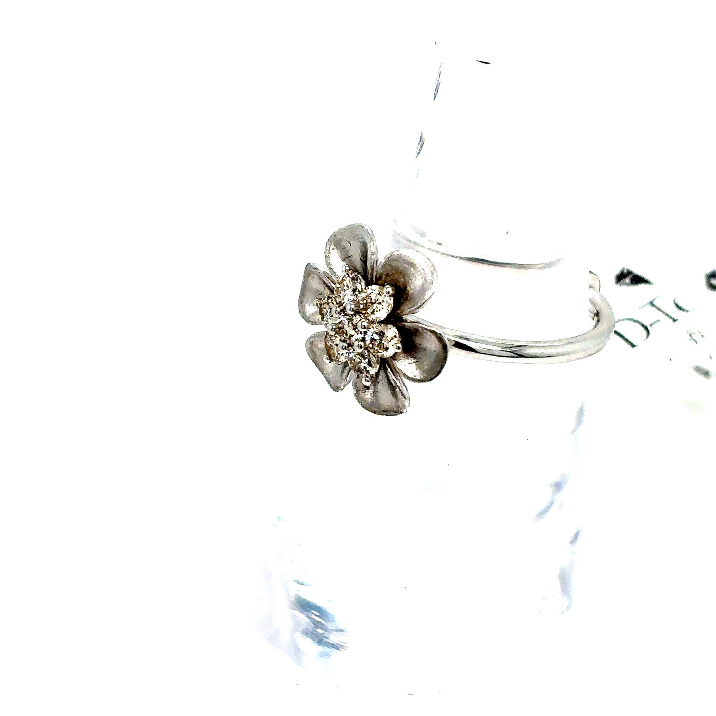 14k White Gold Diamond 3D Flower Ring