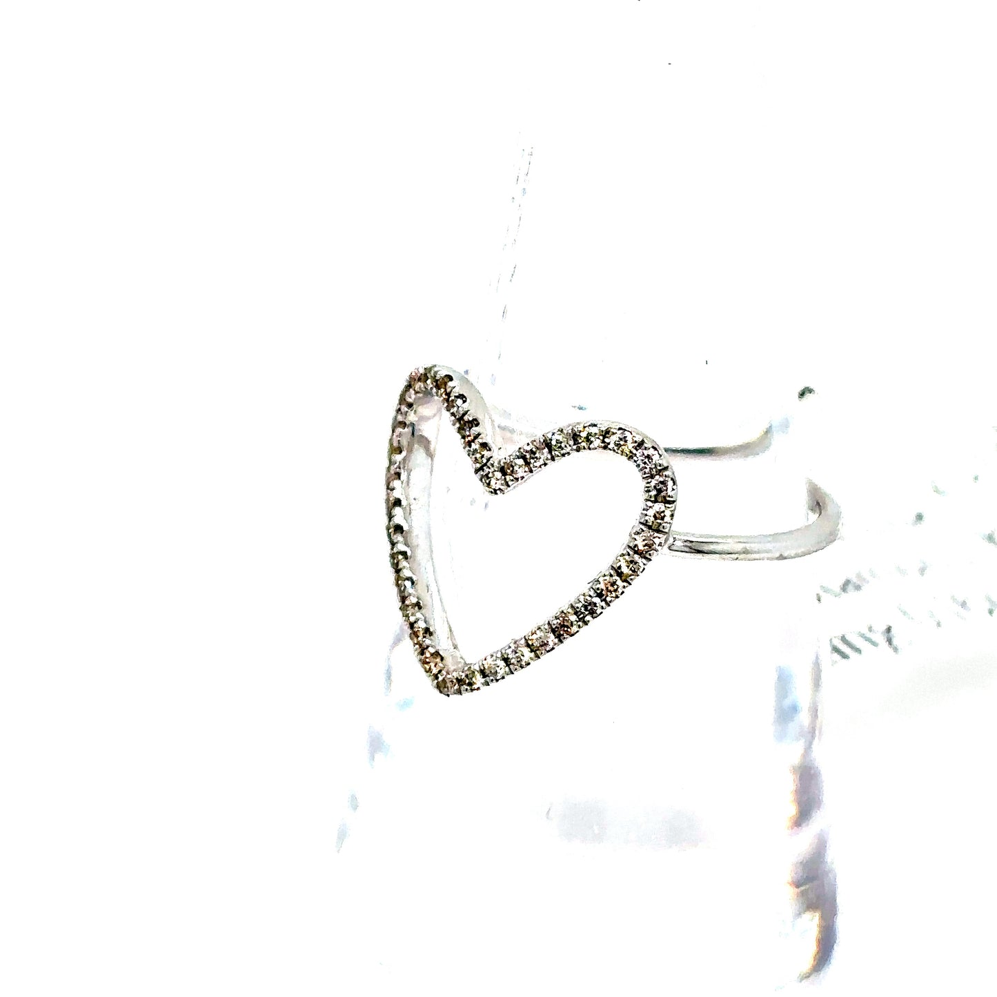 14k White Gold Diamond Heart Ring