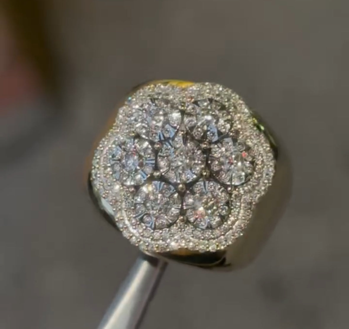 2-tier flower set champion ring