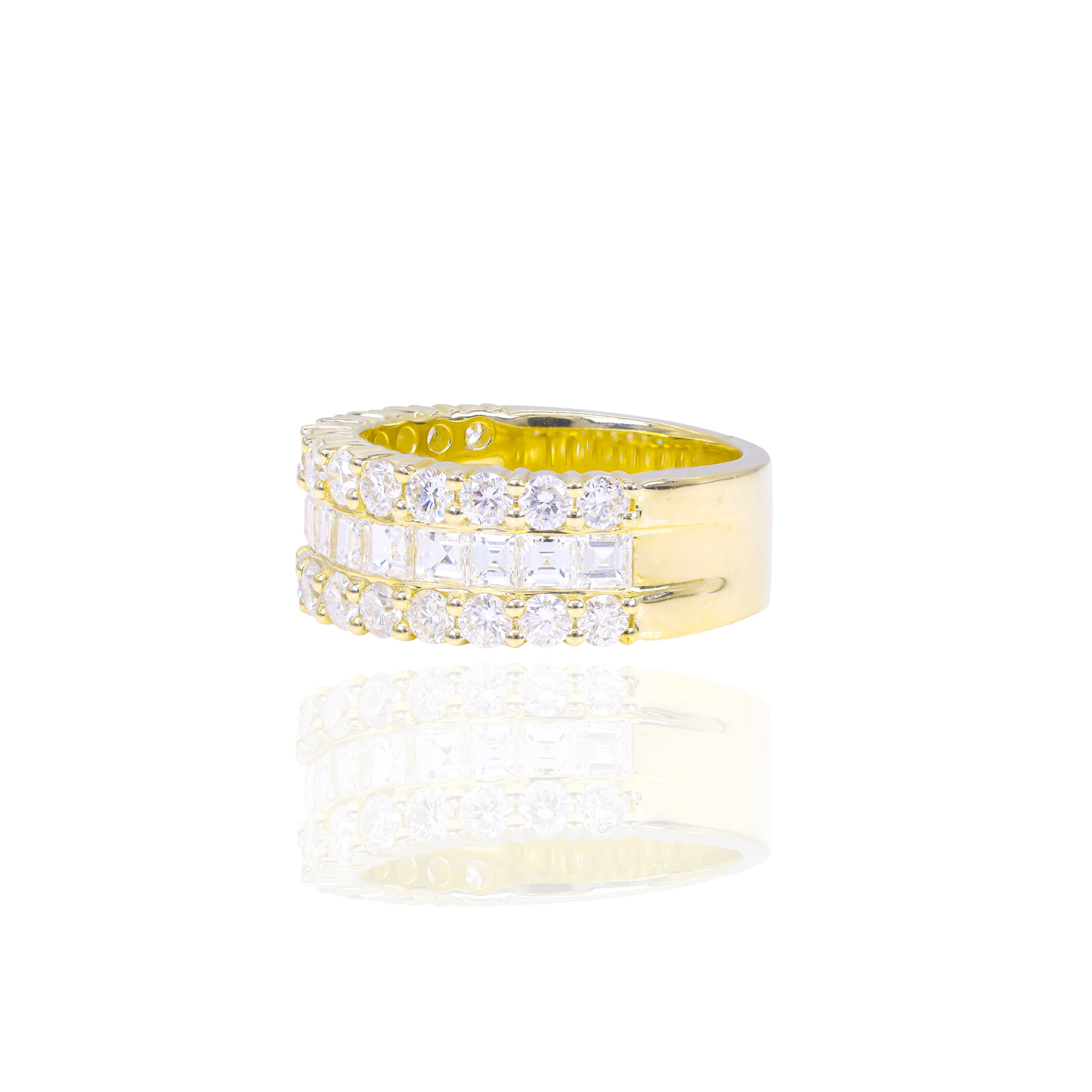 14k 3 Row Carre Cut Center Diamond Band