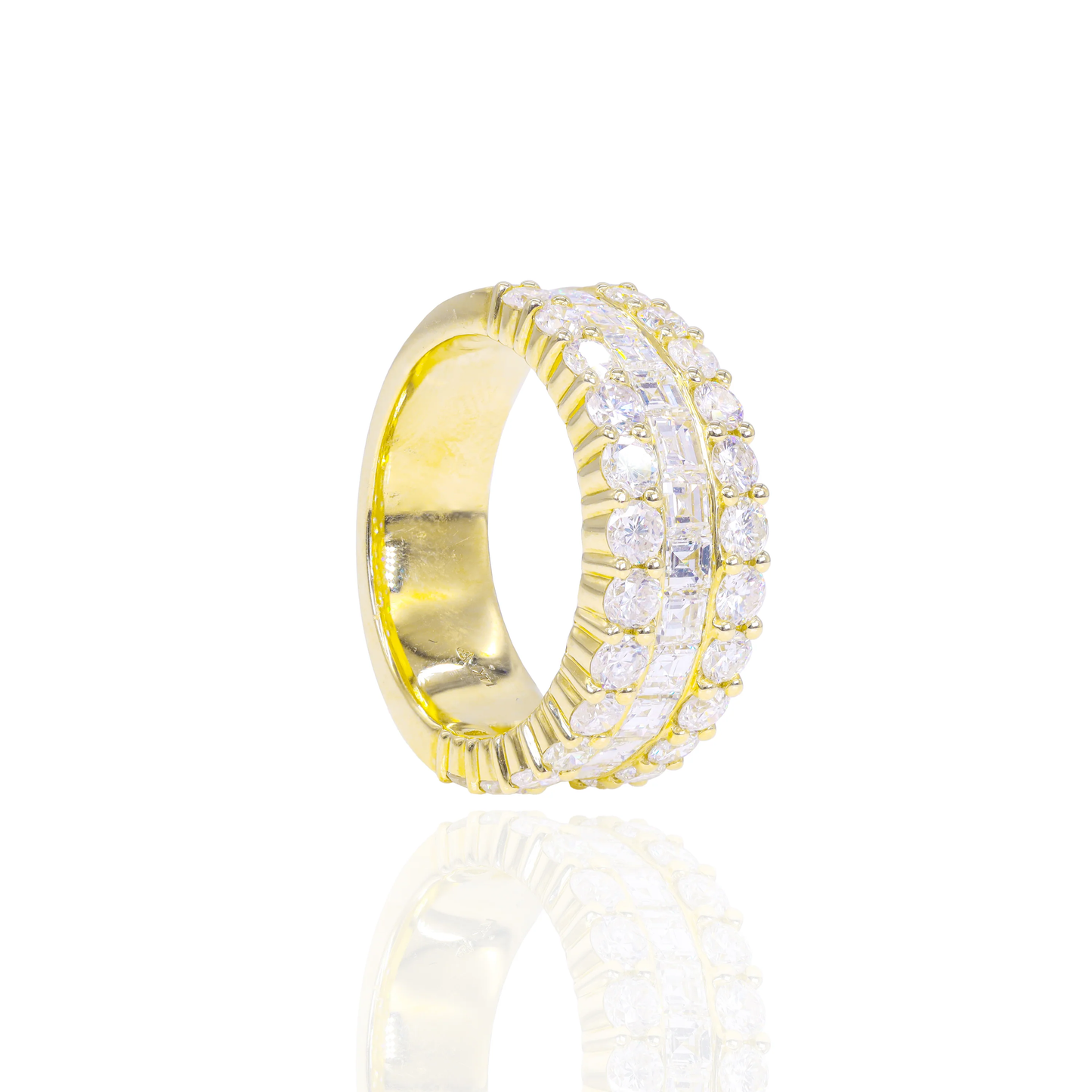 14k 3 Row Carre Cut Center Diamond Band